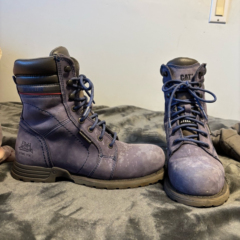 CAT steel toe construction work boots size 8.5 purple solid bottom lace up shoe